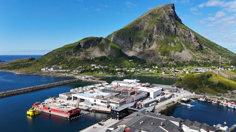 Nova Sea salmon processing facility at Lovund